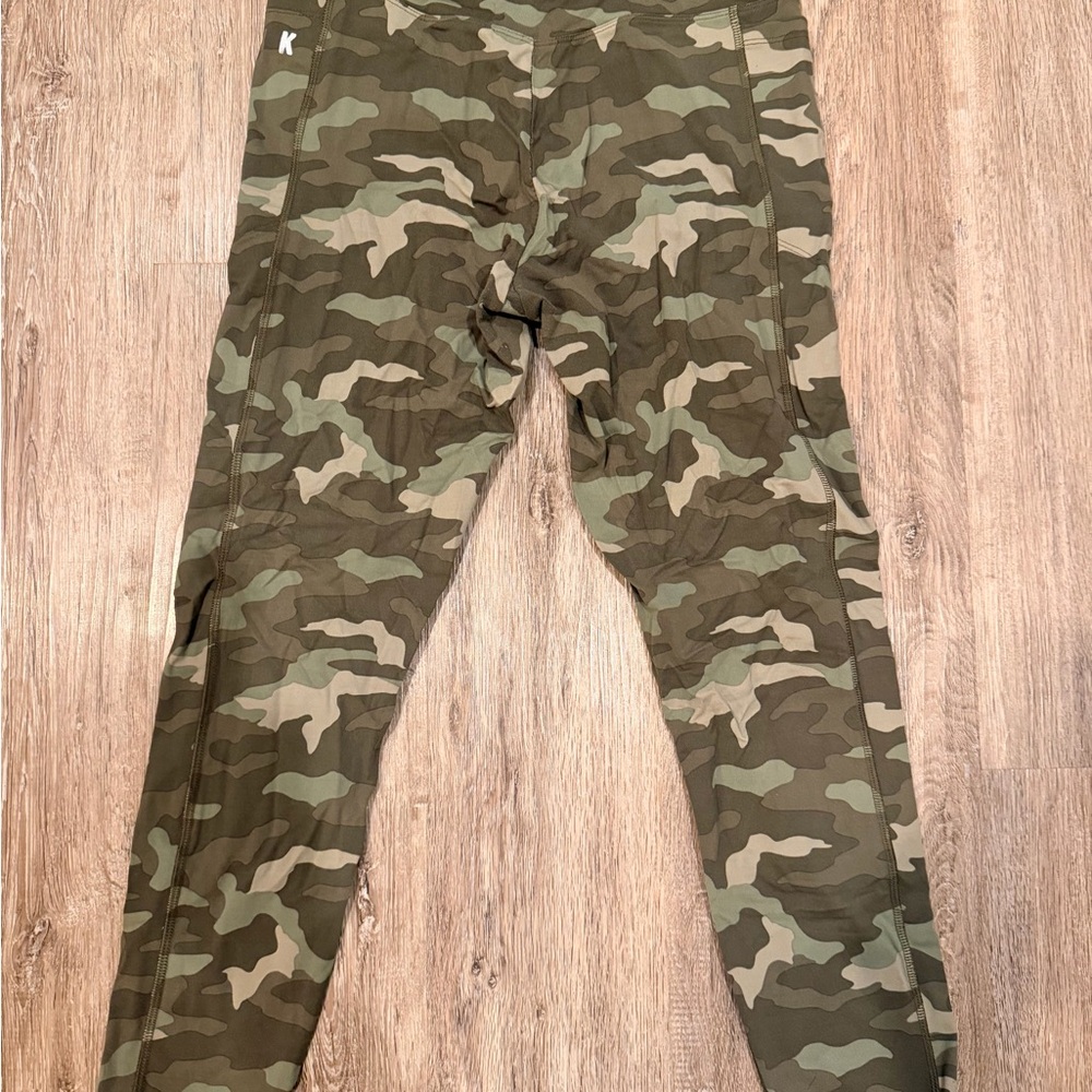 PINK Camo Leggings - Picture 2 of 4
